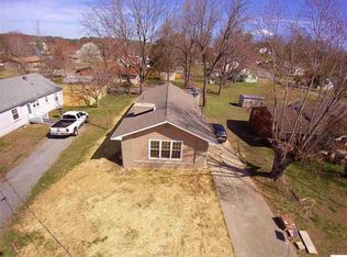 3253 Rena St, Pigeon Forge, TN 37863