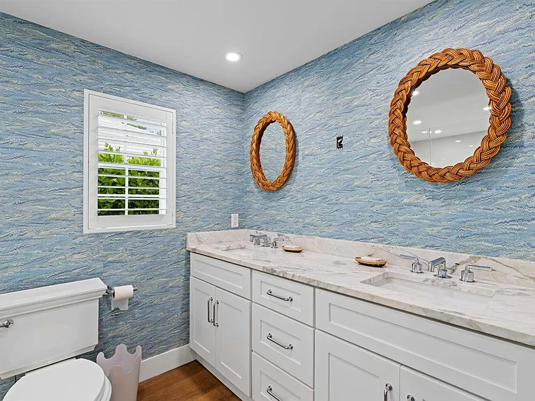 142 Peruvian Ave #1020 — Photo 15