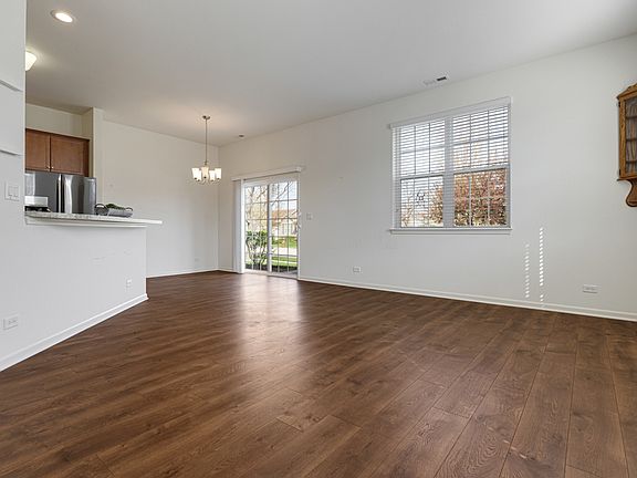 4th image of 1564 Hannah Ln