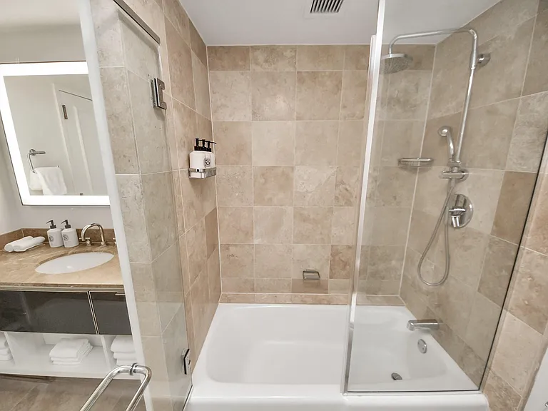 1300 Lamar St #T3 — Photo 32