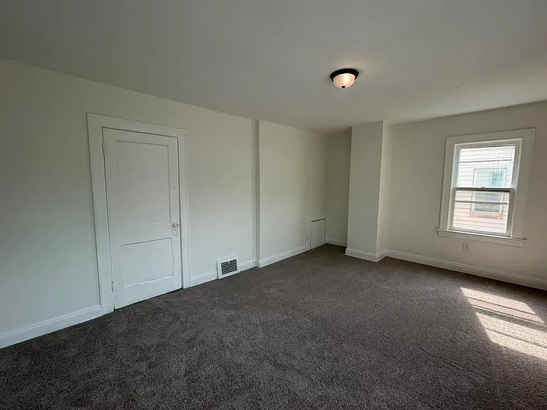 12704 Christine Ave — Photo 17