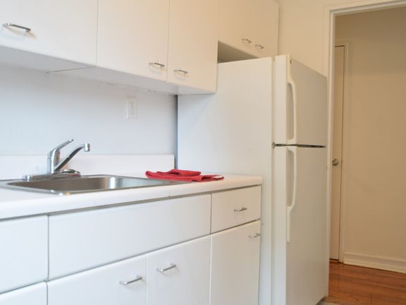 River Hill Gardens - Kitchen - M81-02D