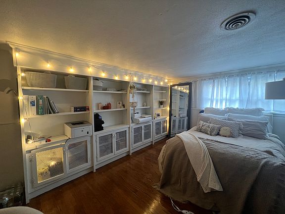 4th image of 725 Mix Ave #1