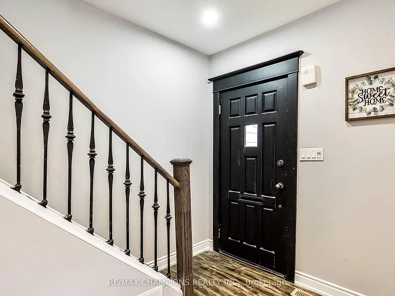 734 Willard Ave #MAIN — Photo 6