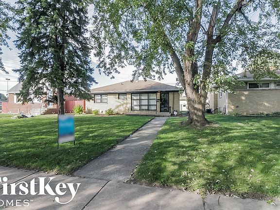 2nd image of 458 Clyde Ave