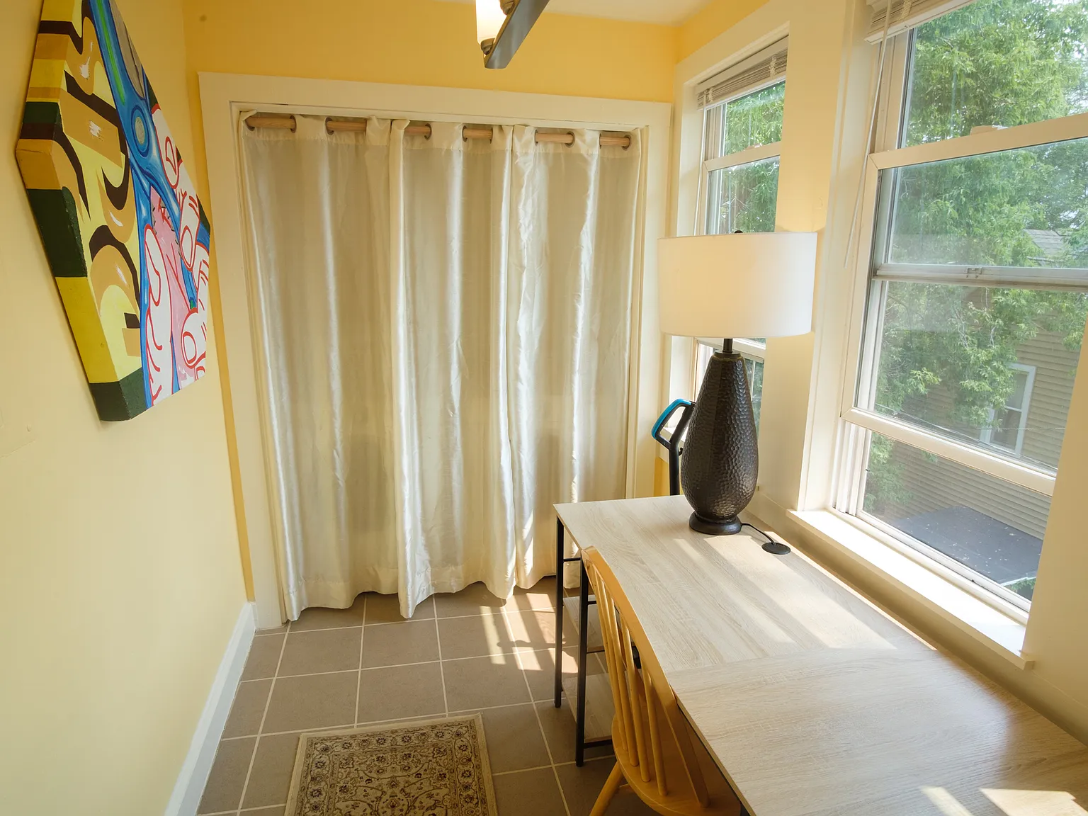 2 bed, 1000 sqft, $2,200 — Photo 3