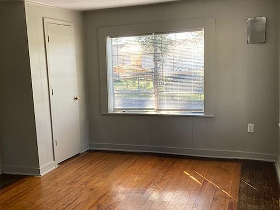 5th image of 1018 Woodward Ave