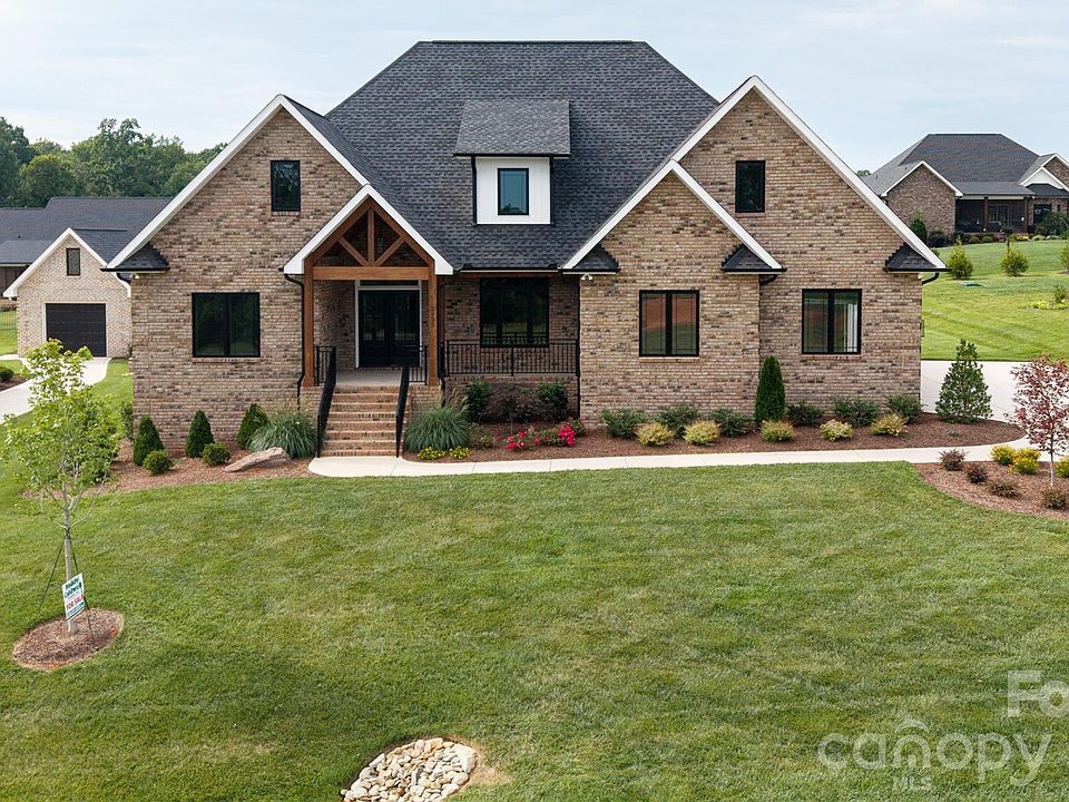 1st image of 2935 Tavistock Ln