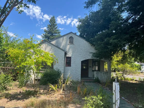 1021 Howard Street, Santa Rosa, CA 95404