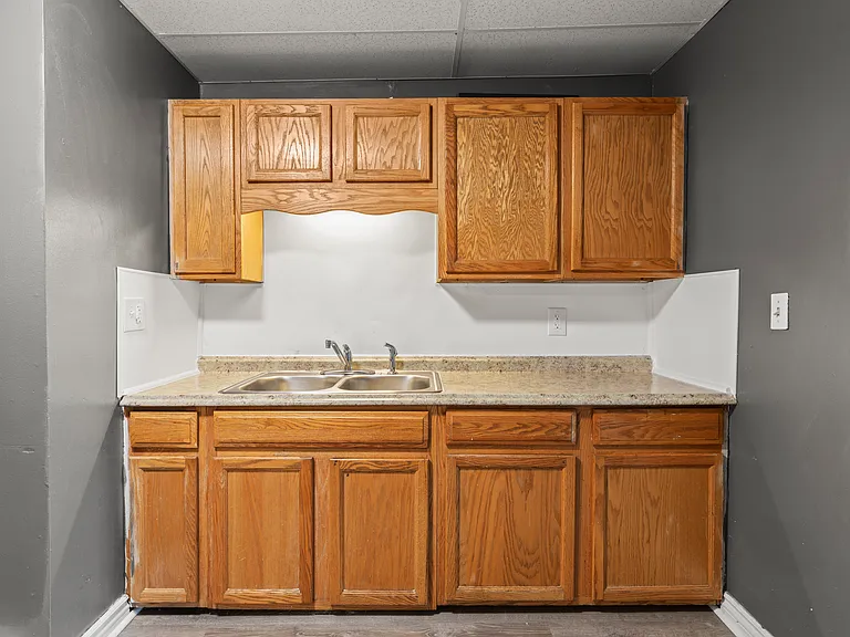 205 Darrow Ave #3R — Photo 12
