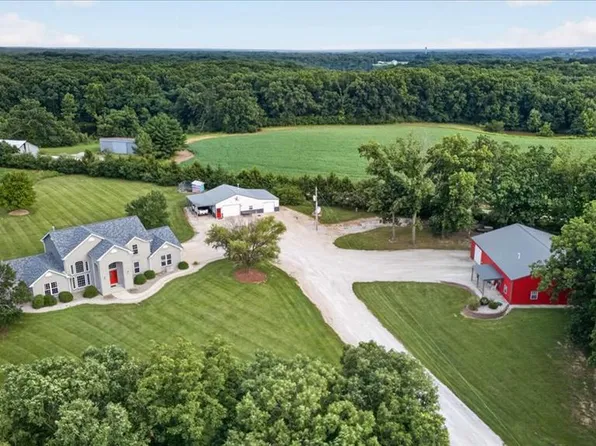 396 Bunker Hill Rd, Silex, MO 63377