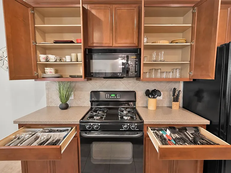 15 Aquiline Oaks Pl — Photo 19