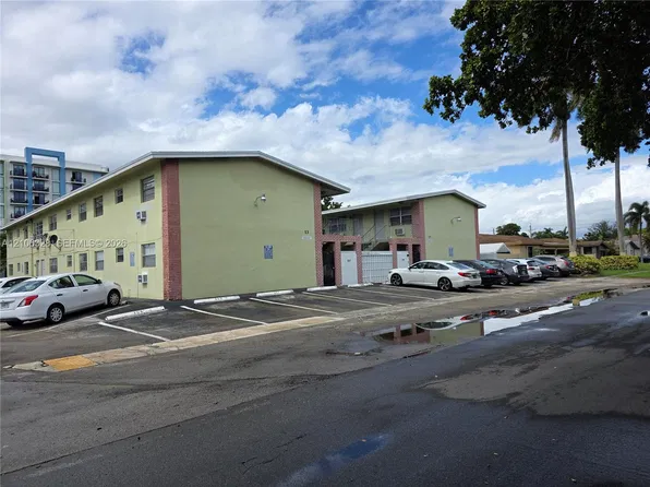 17 NE 2nd Ave APT 207, Dania, FL 33004