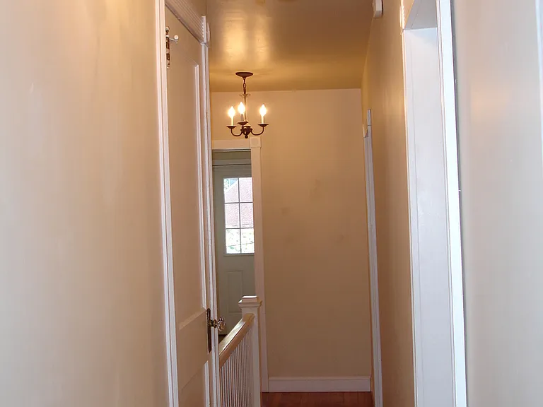 611 S West End Ave — Photo 16