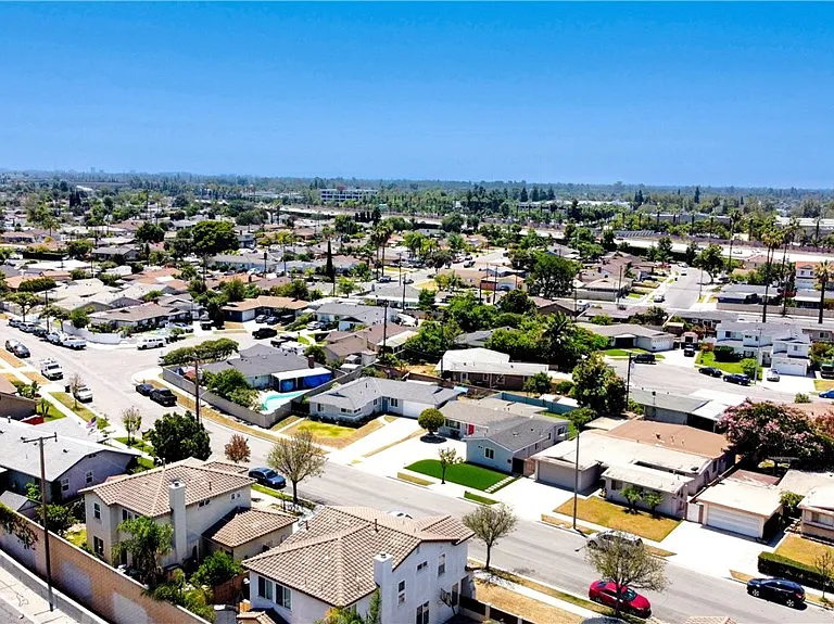 2508 W Picadilly Way #B — Photo 8