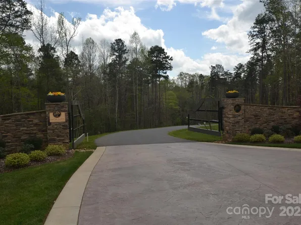 1B Ventosa Dr, Denver, NC 28037