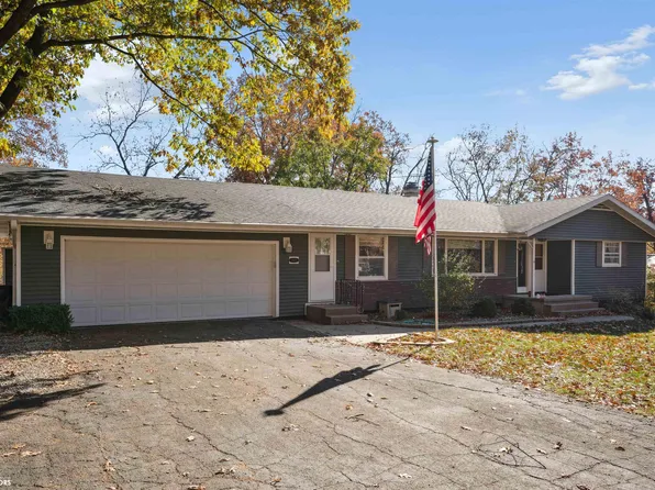 3008 Hickory Ln, Mount Pleasant, IA 52641