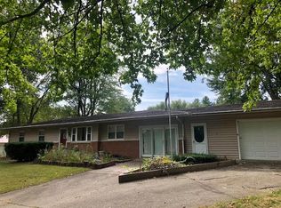 1941 E Lexington Dr, Terre Haute, IN 47802