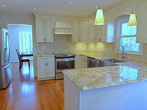 2nd image of 9612 Oakington Dr