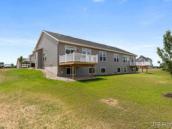 4th image of 7603 Brook Villa South 136