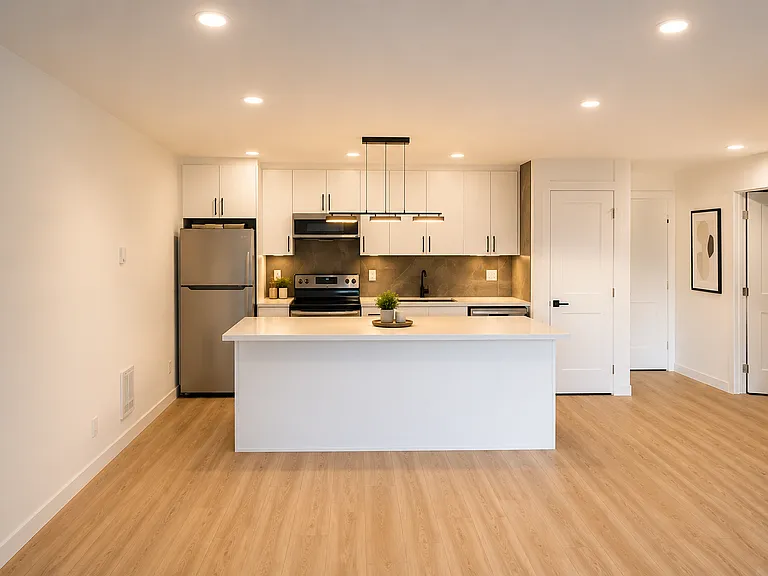 3440 14th Ave S #403 — Photo 1