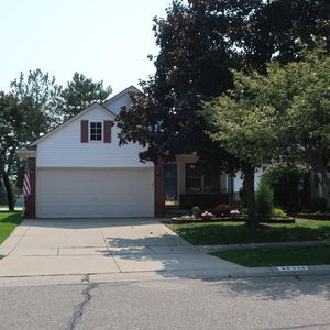30275 Vassar St, Livonia, MI, 48152