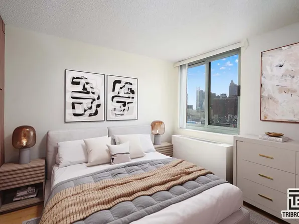 60 Henry Street 9D image 3 of 10