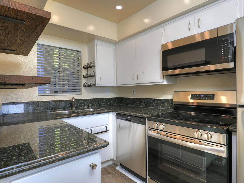 2nd image of 3375 Foothill Rd Unit 323