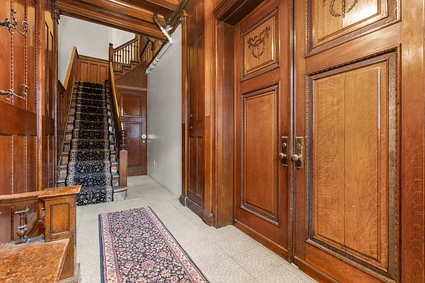 Rented by Compass | media 12