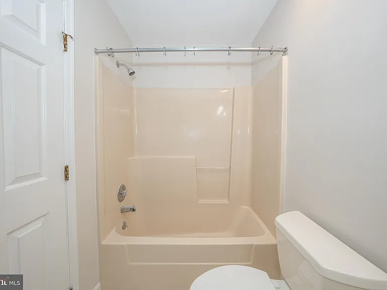 16 W Harrison Rd #16 — Photo 41