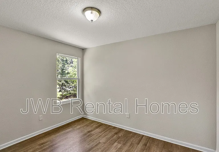 7952 Dekle Ave — Photo 7