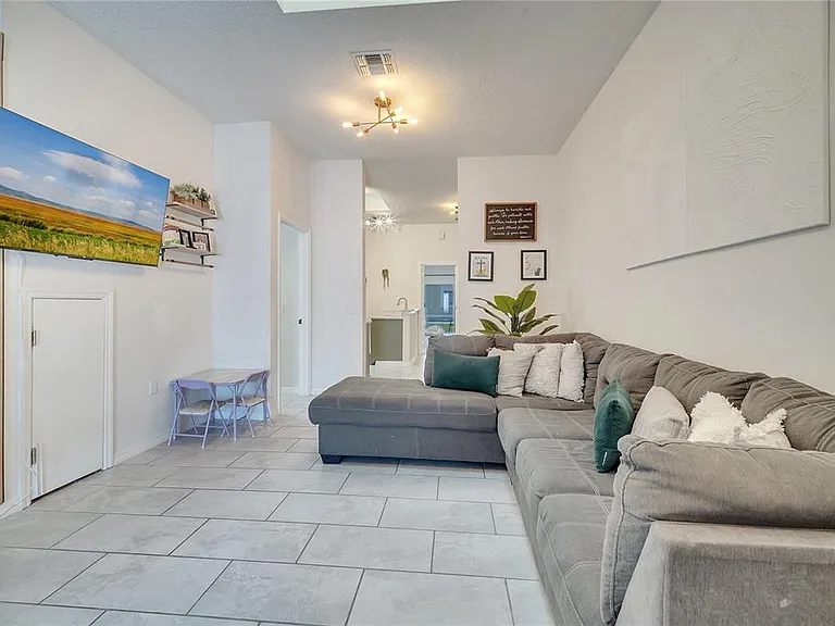 1028 Universal Rest Pl — Photo 8