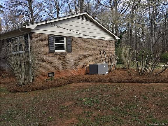 2nd image of 4312 Greenhaven Ln