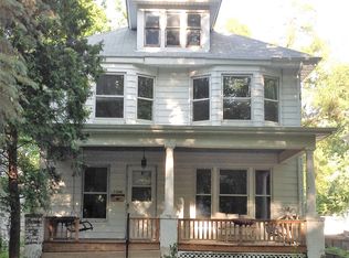 1330 Holmes Ave, Springfield, IL 62704