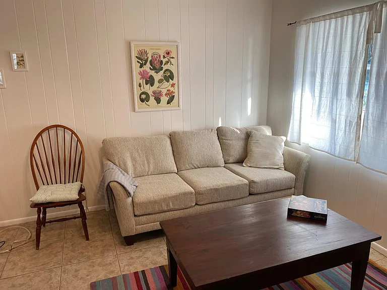 203 Laurel Rd — Photo 4