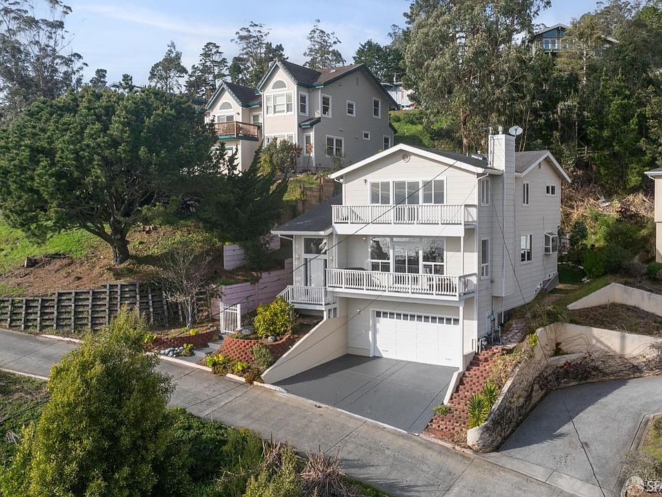 1st image of 131 El Granada Blvd