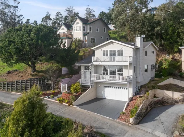 131 El Granada Blvd, El Granada, CA 94018