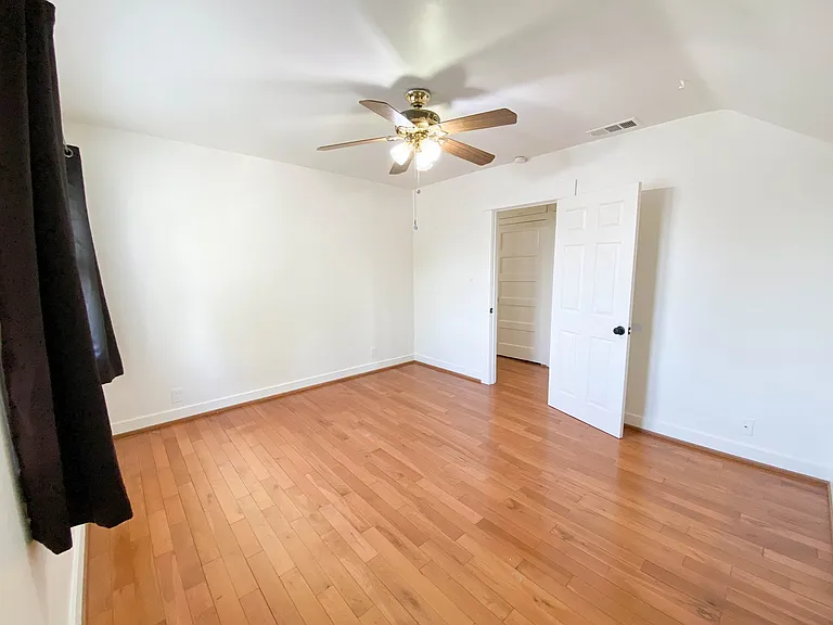 709 N Electric Ave — Photo 19