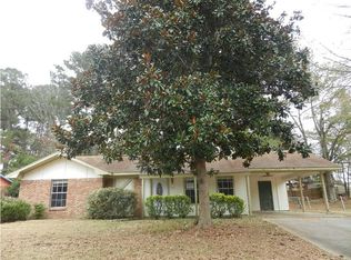 2374 Deer Oak Pl, Jackson, MS 39212