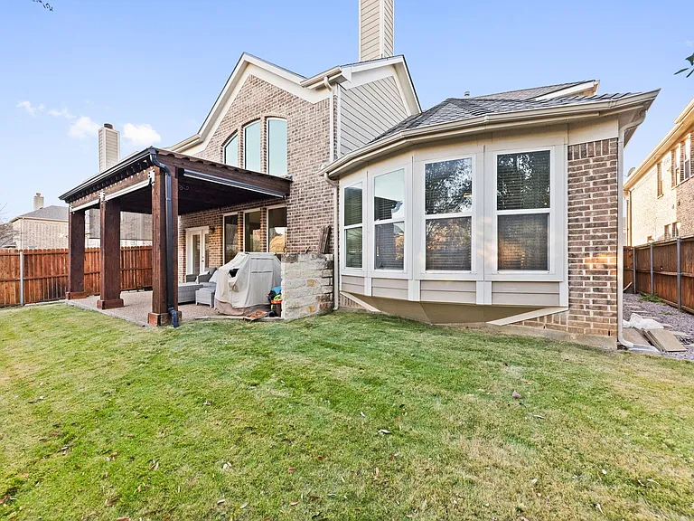 15520 Mayflower Trl — Photo 33