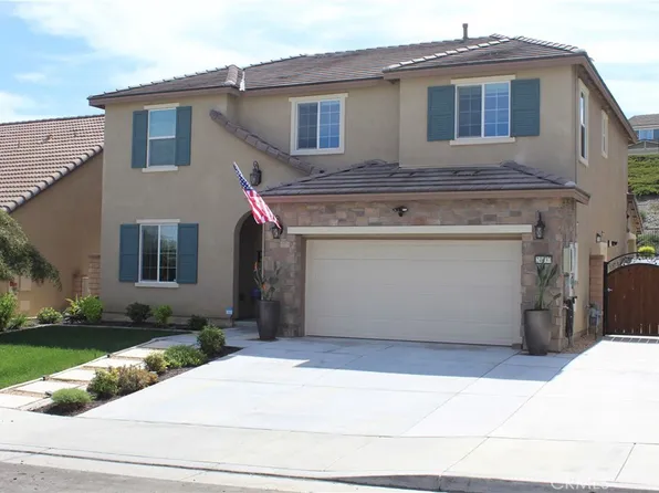 24637 Round Meadow Dr, Menifee, CA 92584