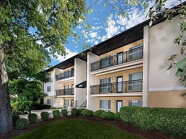 Leasing Center & One Bedroom
