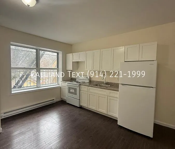 2 Amsterdam Pl — Photo 9