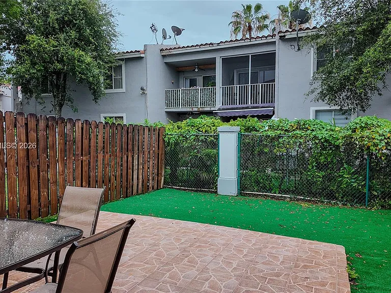 11432 NW 48th Ter — Photo 27