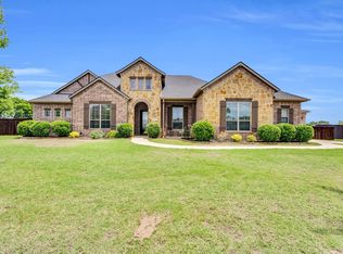 102 Willowbrook Dr, Waxahachie, TX 75165