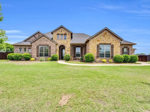 102 Willowbrook Dr, Waxahachie, TX 75165