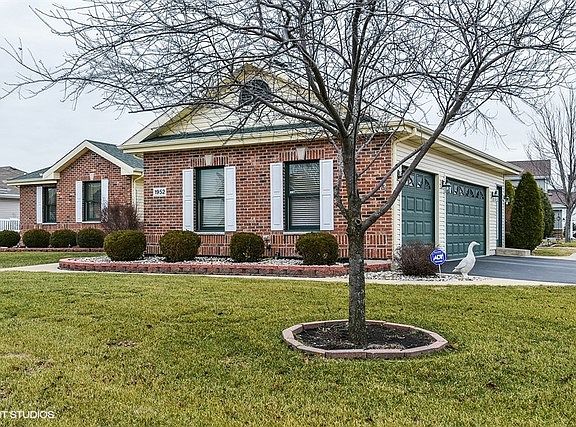 2nd image of 1952 Claire Ct