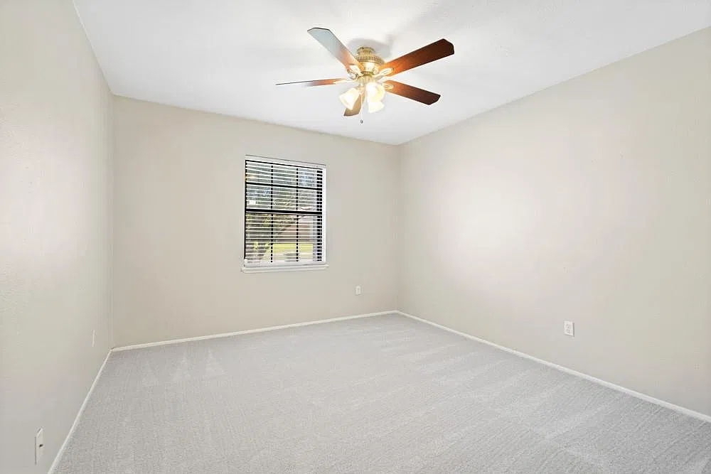 4 bed, 1777 sqft, $2,100 — Photo 4