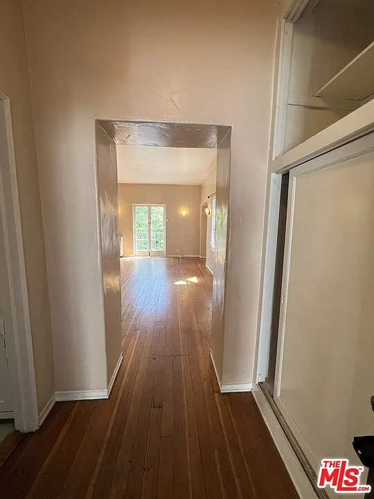1 bed, 1.0 bath, 850 sqft, $2,595 — Photo 3