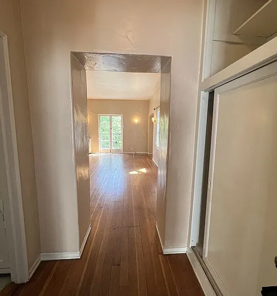 476 Landfair Ave #105 — Photo 3